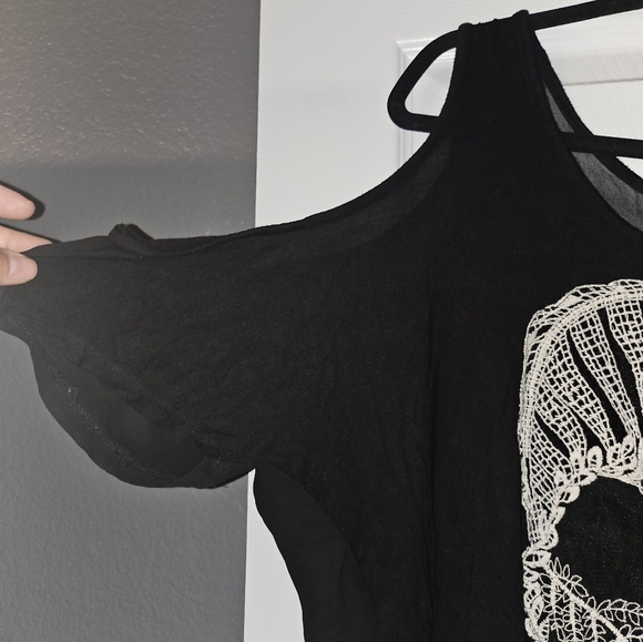 Skeleton Blouse - Hot Topic - Picture 3 of 6